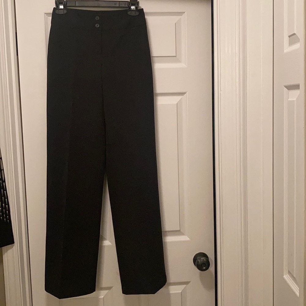 Ladies pants.